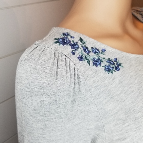 American Eagle | Floral Embroidery - Picture 5 of 7